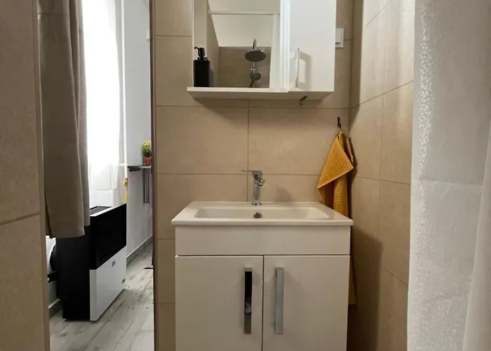 Pullman 4 דירה *